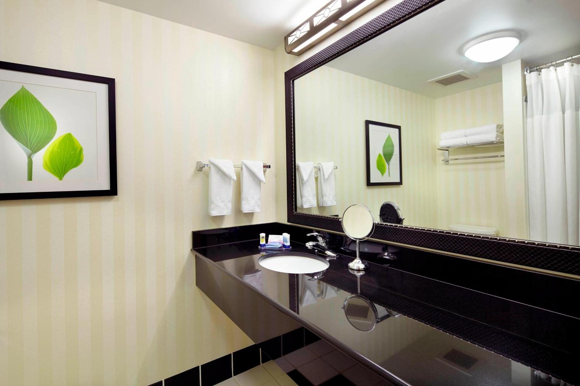 Fairfield Inn & Suites Pittsburgh Neville Island Robinson Township Dış mekan fotoğraf